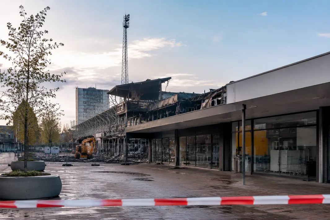 Winkels bij Cambuurplein mogelijk dagen gesloten door brand in oud stadion